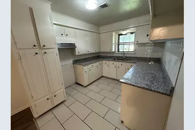 900 N 23 1/2 Street, Corsicana, TX 75110 - Photo 7