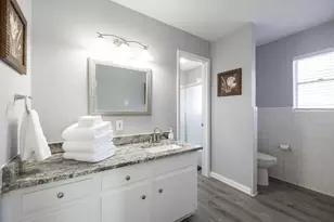 701 Kentwood Cir, Bedford, TX 76021 - Photo 33