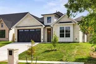 2918 NW 20th St, Fort Worth, TX 76106 - Photo 3