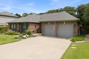 2702 Pinehurst Dr, Grapevine, TX 76051 - Photo 3