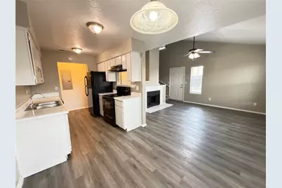 1122 Millview Drive #2702, Arlington, TX 76012 - Photo 3