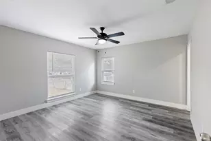 923 Hartsdale Dr, Dallas, TX 75211 - Photo 11