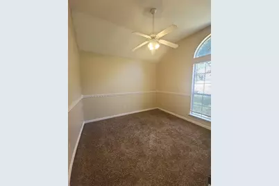 611 Linda Drive, Burleson, TX 76028 - Photo 5