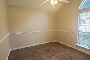611 Linda Dr, Burleson, TX 76028 - Photo 5