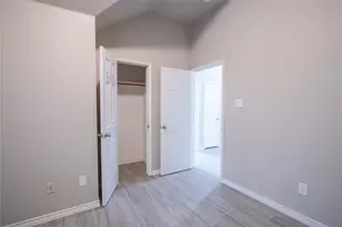 6805 Terbet Ct, Fort Worth, TX 76112 - Photo 23