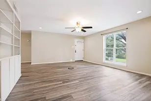 4104 Ridglea Country Club Dr, Fort Worth, TX 76126 - Photo 3
