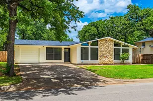 3701 Alhambra Dr, Forest Hill, TX 76119 - Photo 3