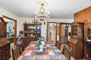913 Blossom Circle, Garland, TX 75041 - Photo 7