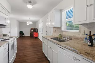 4050 Salem Dr, Garland, TX 75043 - Photo 3