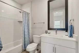 381 E Greenbriar Ln, Dallas, TX 75203 - Photo 27