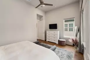 381 E Greenbriar Ln, Dallas, TX 75203 - Photo 23