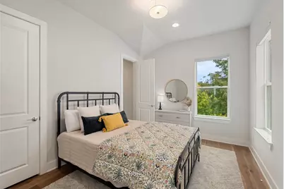 381 E Greenbriar Lane #1001, Dallas, TX 75203 - Photo 25