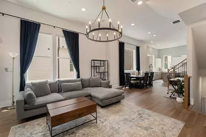 381 E Greenbriar Lane #1001, Dallas, TX 75203 - Photo 11
