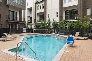 381 E Greenbriar Ln, Dallas, TX 75203 - Photo 7