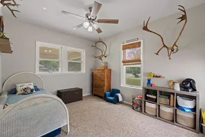 521 Woodard Avenue, Cleburne, TX 76033 - Photo 15