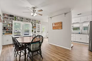 521 Woodard Ave, Cleburne, TX 76033 - Photo 9