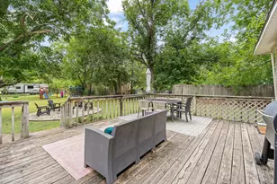 521 Woodard Ave, Cleburne, TX 76033 - Photo 19