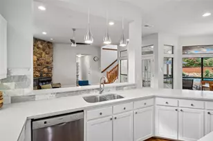 328 Park Valley Dr, Coppell, TX 75019 - Photo 13