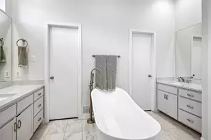328 Park Valley Dr, Coppell, TX 75019 - Photo 21