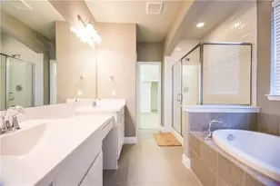 4309 Meadow Hawk Dr, Arlington, TX 76005 - Photo 13