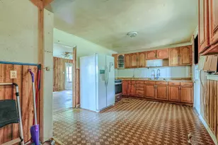 713 Lution Dr, Weatherford, TX 76087 - Photo 5