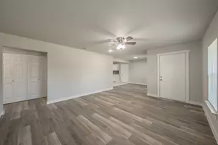 5558 Meadowbrook Dr, Fort Worth, TX 76112 - Photo 7