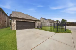 911 Midland Dr, Allen, TX 75013 - Photo 31