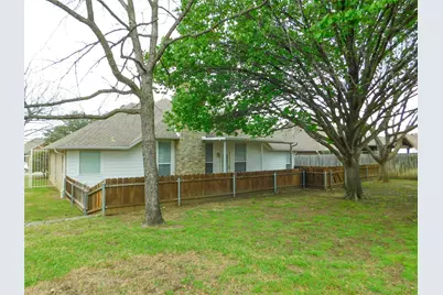502 Hillcrest Lane, Krum, TX 76249 - Photo 33