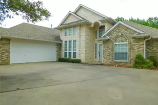 502 Hillcrest Ln, Krum, TX 76249 - Photo 5