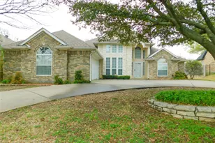 502 Hillcrest Ln, Krum, TX 76249 - Photo 1