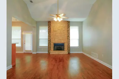 502 Hillcrest Lane, Krum, TX 76249 - Photo 9