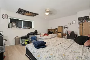 34 E Mountain Ln, Grand Prairie, TX 75052 - Photo 9