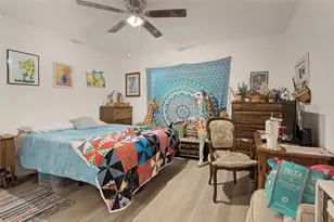 34 E Mountain Ln, Grand Prairie, TX 75052 - Photo 7
