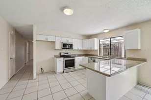 2604 Winding Creek Dr, Carrollton, TX 75007 - Photo 15