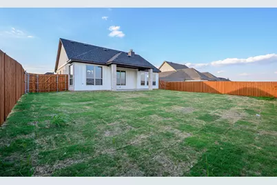 107 Hall Street, Glen Rose, TX 76043 - Photo 31