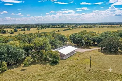 637 Lyman T Davis, Corsicana, TX 75110 - Photo 3
