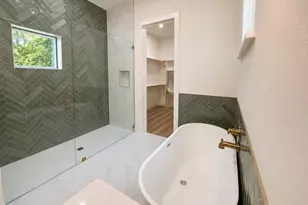 3804 De Maggio Ave, Dallas, TX 75210 - Photo 3