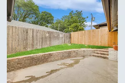 10039 Shadyview Drive, Dallas, TX 75238 - Photo 17