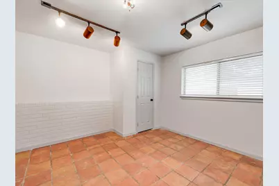 10039 Shadyview Drive, Dallas, TX 75238 - Photo 11
