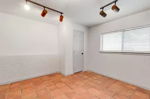 10039 Shadyview Dr, Dallas, TX 75238 - Photo 11