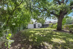 911 N Branch St, Sherman, TX 75090 - Photo 25