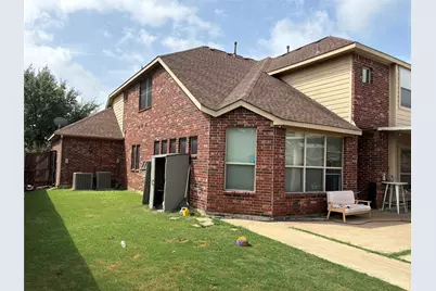 2756 Explorador, Grand Prairie, TX 75054 - Photo 3