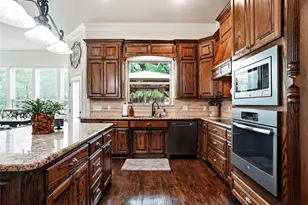 244 S Natural Spring Ln, Azle, TX 76020 - Photo 9