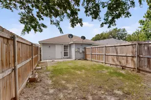 117 W Wilson Ave, Sherman, TX 75090 - Photo 33