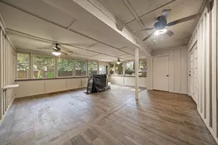 1217 W Redbud Dr, Hurst, TX 76053 - Photo 31