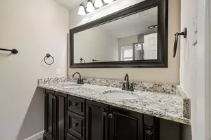 1217 W Redbud Dr, Hurst, TX 76053 - Photo 21