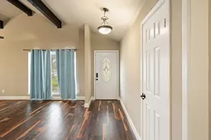1217 W Redbud Dr, Hurst, TX 76053 - Photo 5