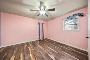 1217 W Redbud Dr, Hurst, TX 76053 - Photo 23