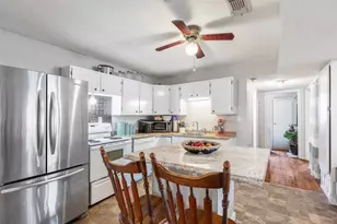 403 Walnut St, Grandview, TX 76050 - Photo 11
