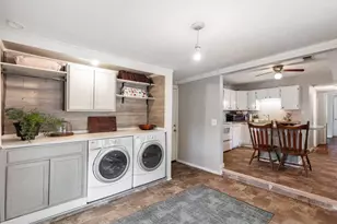 403 Walnut St, Grandview, TX 76050 - Photo 13
